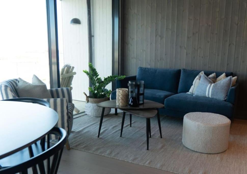 Seafront Apartment Henningsvaer Bagian luar foto
