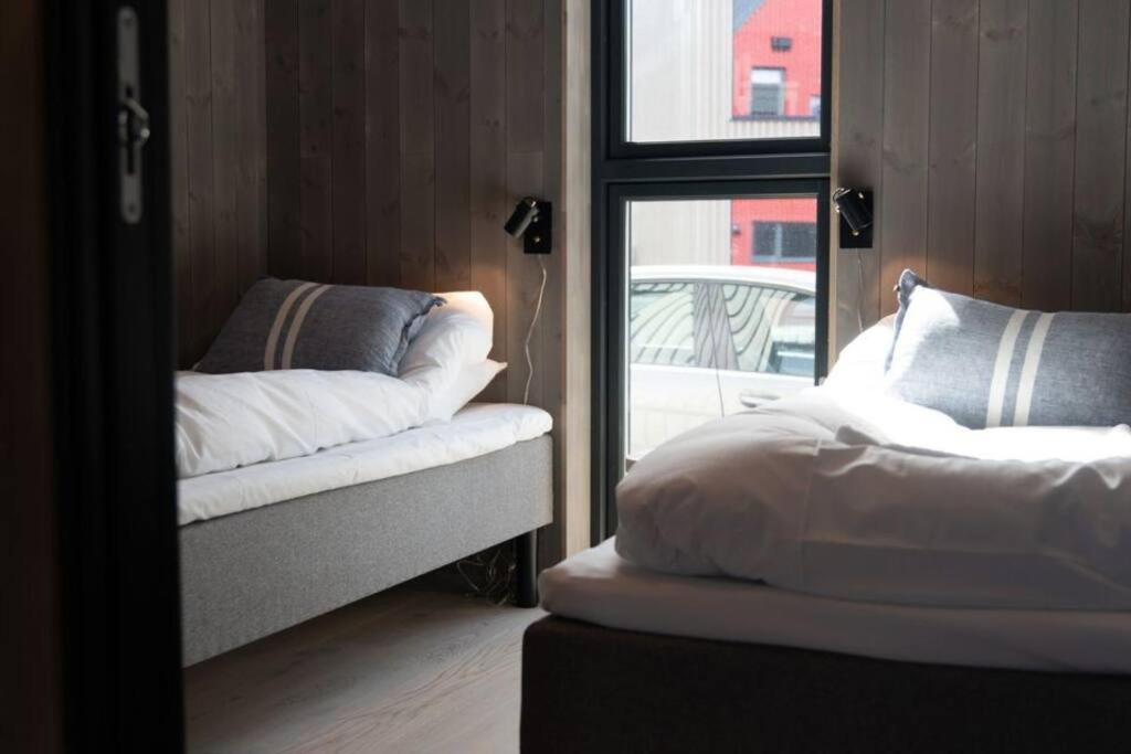 Seafront Apartment Henningsvaer Bagian luar foto